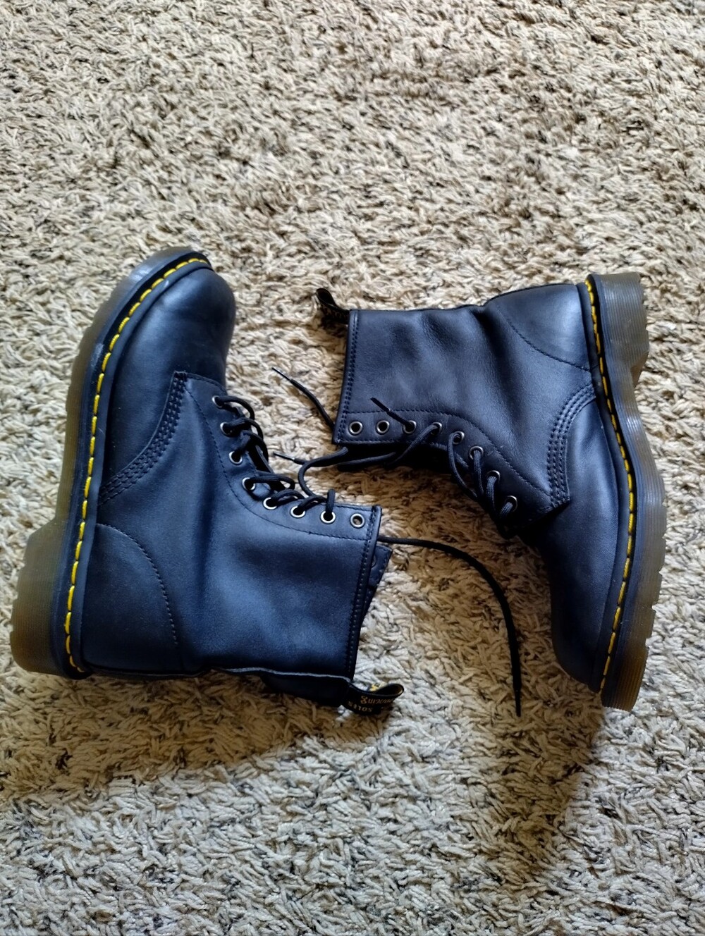 Dr. Martens 1460 8 Eye Hoop Smooth Boots Black Leather Sz 41/ 10